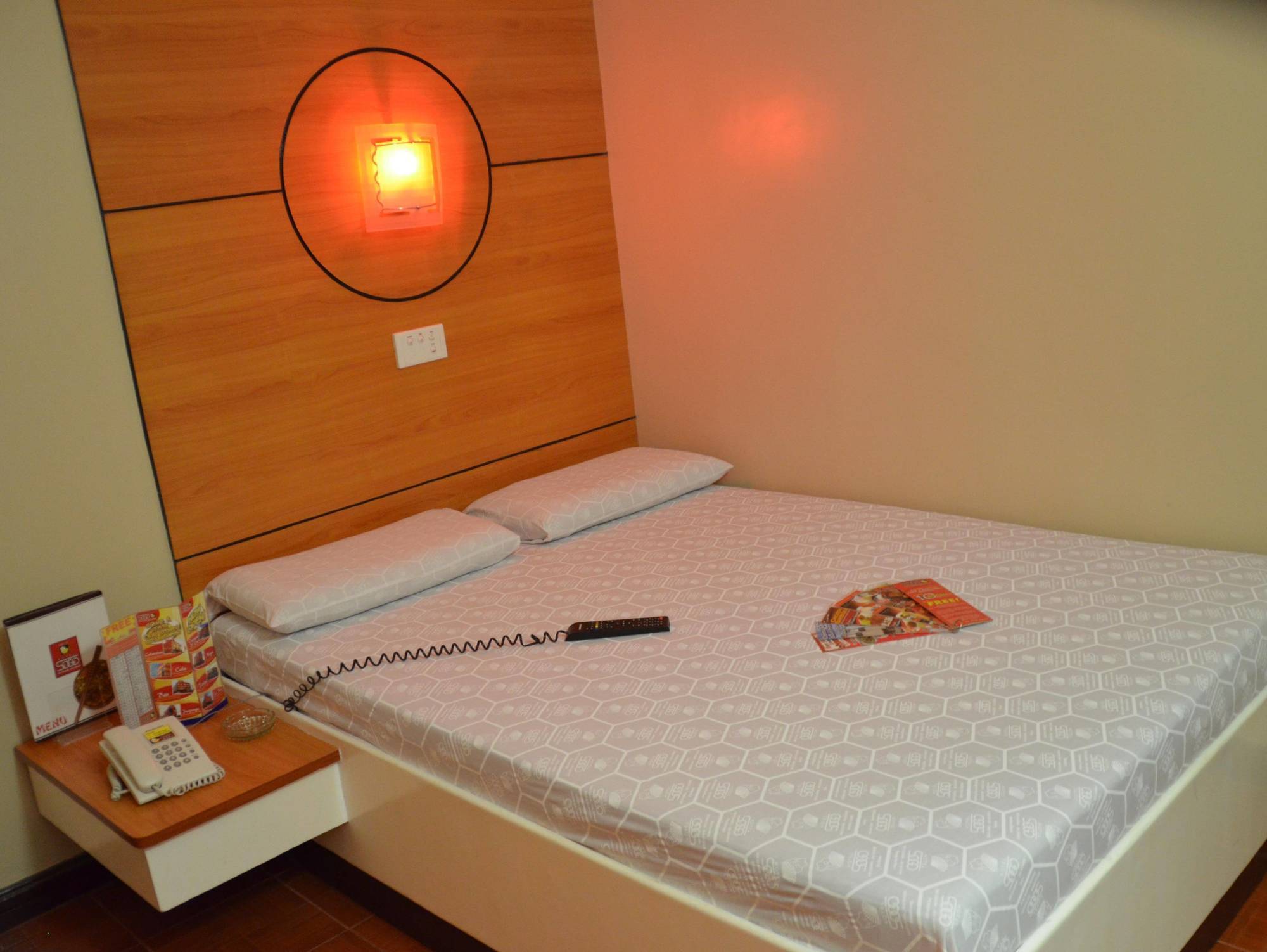 Hotel Sogo Cabanatuan Екстер'єр фото